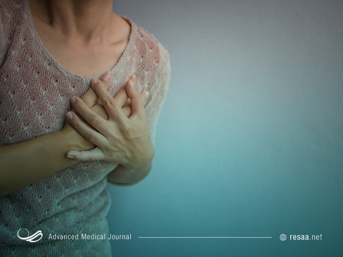 درد سینهها یکی دیگر از نشانههای بارداری در ماههای اولیه می باشد.