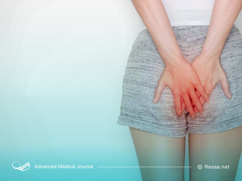 شقاق مقعدی باعث درد در ناحیه مقعد می شود.