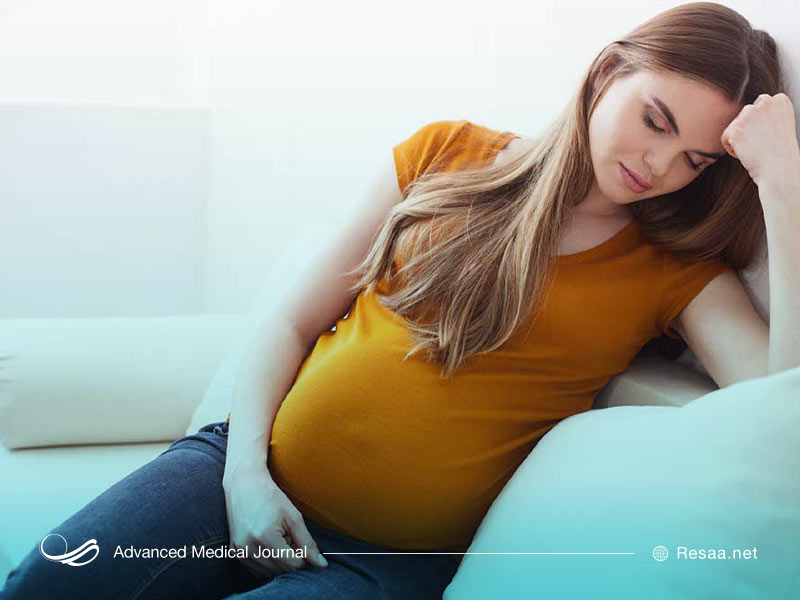 بیماری صبحگاهی در زنان باردار باعث بروز حالت تهوع و استفراغ می‌شود.