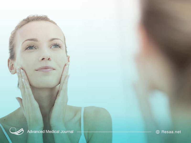 دوش گرفتن با آب گرم پوست شما را خشک میکند.