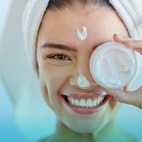 اهمیت آبرسانی پوست برای حفظ سلامتی پوست