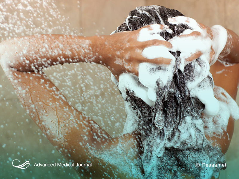 شستشو با سرکه برای از بین بردن چربی مو