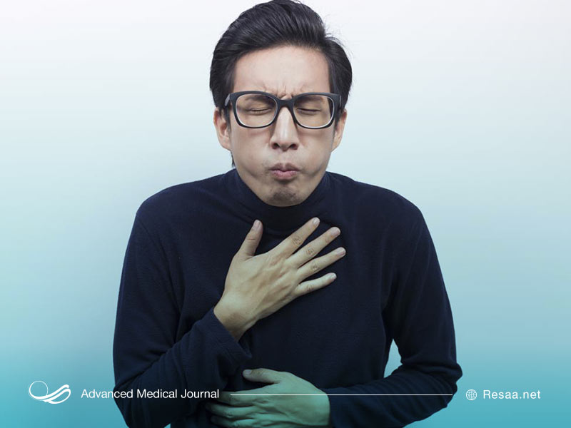 همراه داروها آب فراوان بنوشید