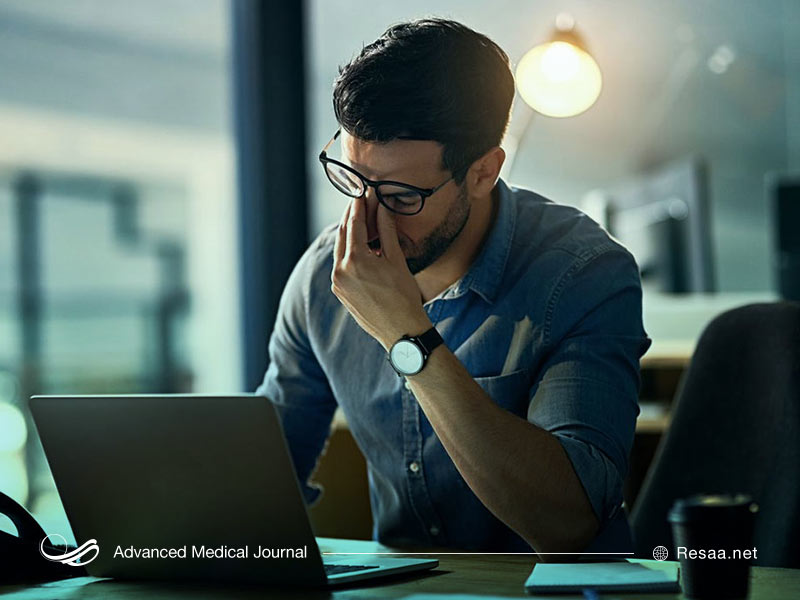 تمرین دست هنگام نشستن پشت میز