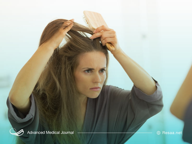 شانه زدن مرتب موها از ایجاد شوره جلوگیری میکند