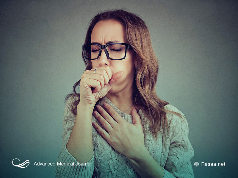 سرفه یکی از علائم ویروس کروناست