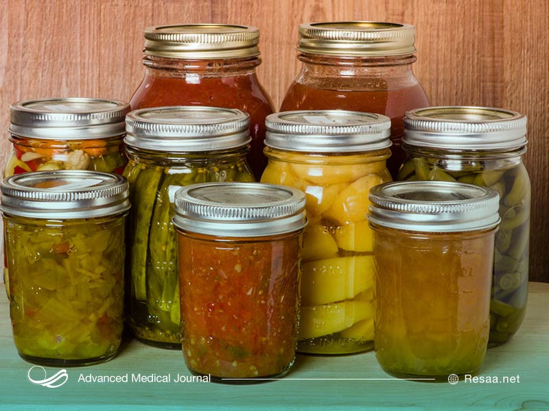 بوتولیسم توسط سم بوتولیوم ایجاد میشود.