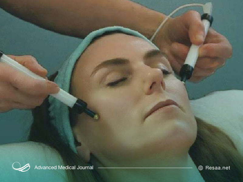 فیزیوتراپی یکی از روش‌های مورد استفاده برای درمان فلج بل می‌باشد.