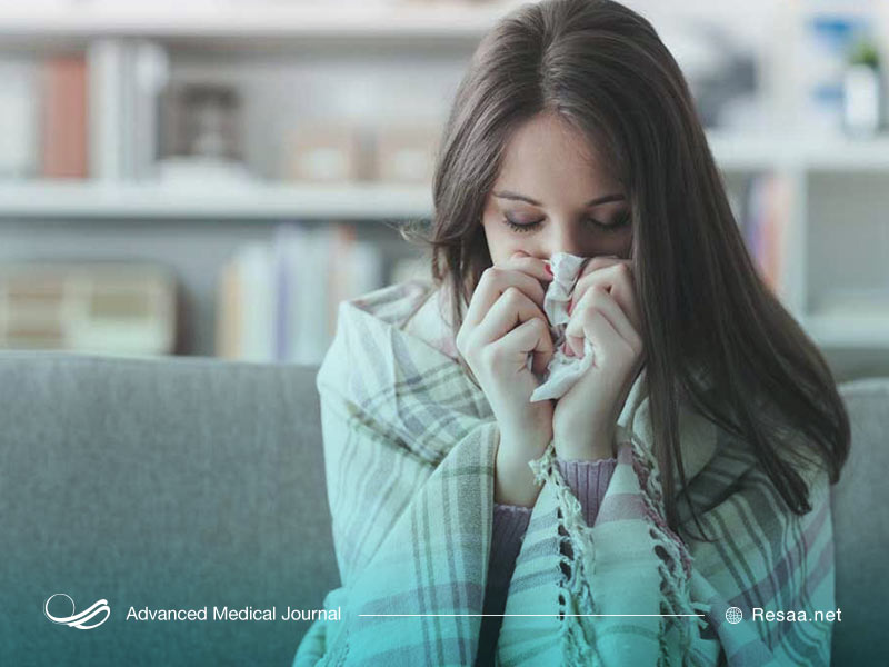 زکام با علائم سرماخوردگی همراه است.