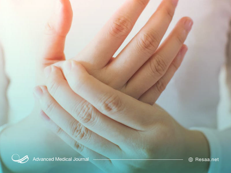 سندرم گیلن باره روی دست ها نیز تاثیر میرساند و دچار آسیب میکند.