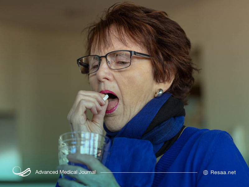 متفورمین برخی از عوارض جانبی رایج را ایجاد می‌کند.